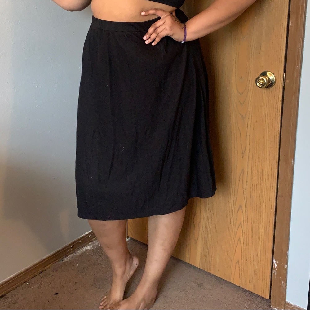 Midi black skirt
